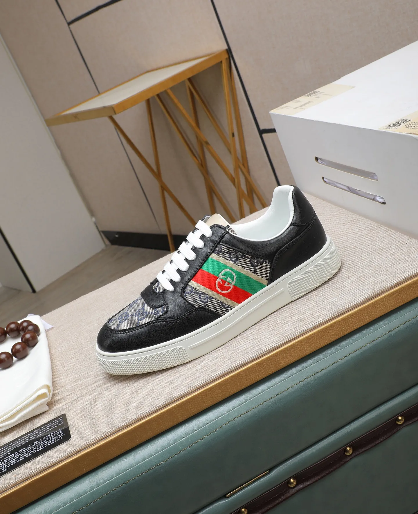 Men's shoes💰440 GUCCI🔍🔍Latest spring style On sale at the same time at the counter, original calfskin imported from Italy, genuine leather lining, (high-end, luxury, and class) exquisite workmanship, soles: original soles specially provided by the original factory, ⚠Exclusive double-layer movable molded soles are super comfortable⚠, real photos🎬The real ones are better🔍🔍"High quality·Follow the order" code number 38-44